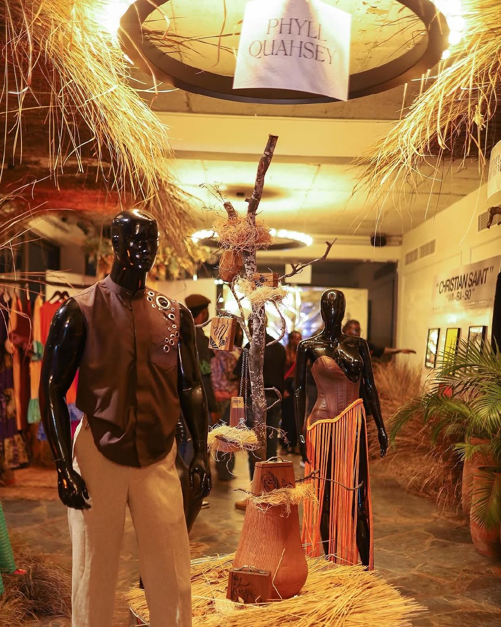 05 Atelier Showroom